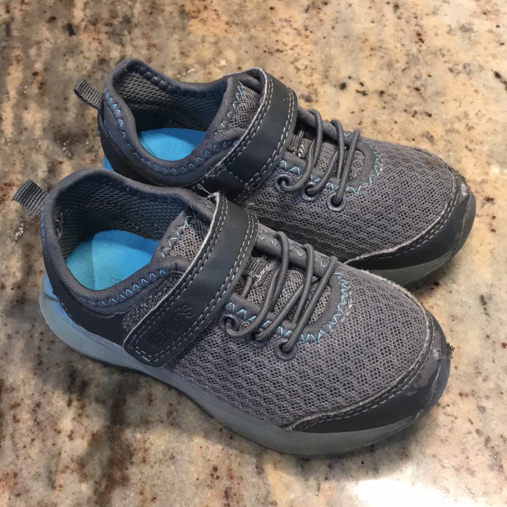 Carters Daze-B Light-Up Shoes Sz 8